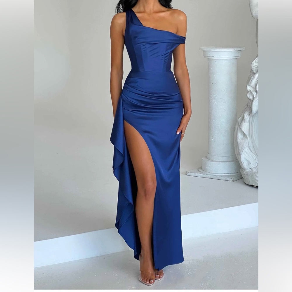 Chic One-Shoulder Navy Maxi Dress